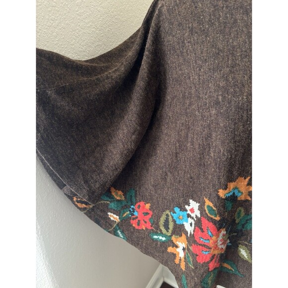 OB2-12 Size S/M Brown Floral Print Knit Poncho Sweater -NWT - Picture 3 of 7